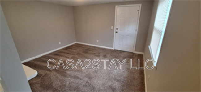 1394 S Wilson Rd in Radcliff, KY - Building Photo - Building Photo