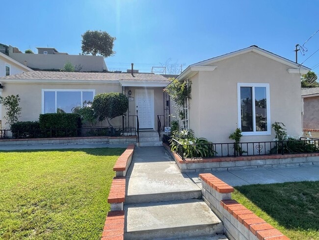 2967 Dove St in San Diego, CA - Building Photo - Building Photo