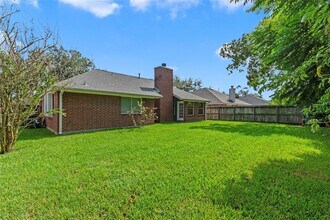 805 Courtland View in League City, TX - Foto de edificio - Building Photo