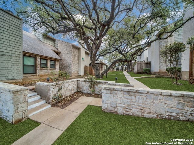 12049 Blanco Rd, Unit 203 in San Antonio, TX - Building Photo - Building Photo