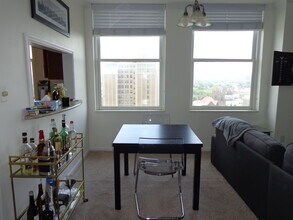 401 10th St-Unit -1203 in Huntington, WV - Building Photo - Building Photo