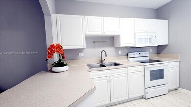 741 SE 2nd St in Homestead, FL - Building Photo - Building Photo