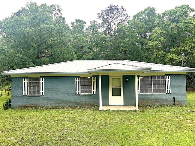 560 Beverly Dr in Shepherd, TX - Building Photo - Building Photo