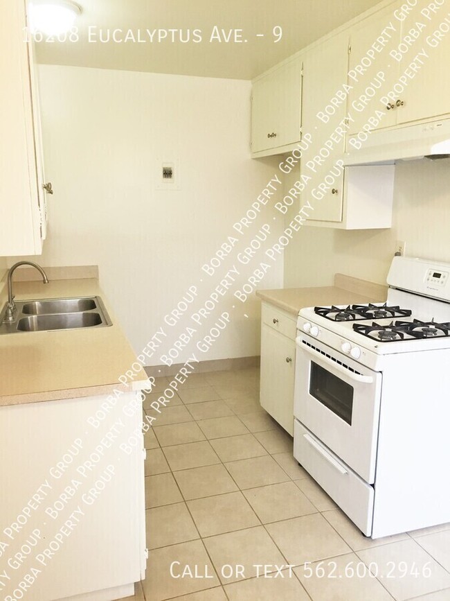 16208 Eucalyptus Ave in Bellflower, CA - Building Photo - Building Photo