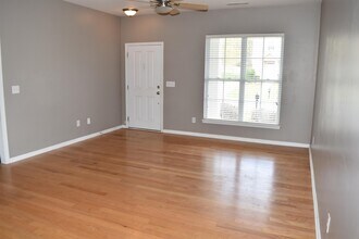 2035 Golden Ridge Ln in Charlotte, NC - Building Photo - Building Photo