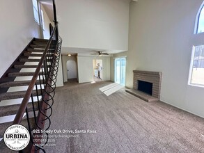 921 Shady Oak Dr in Santa Rosa, CA - Building Photo - Building Photo