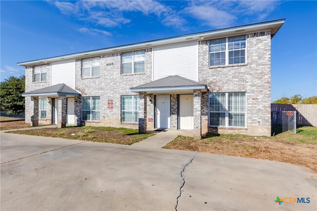 4005 Doraine Ct in Killeen, TX - Foto de edificio - Building Photo