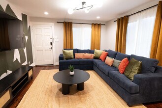 725 Peddie St in Houston, TX - Building Photo - Building Photo