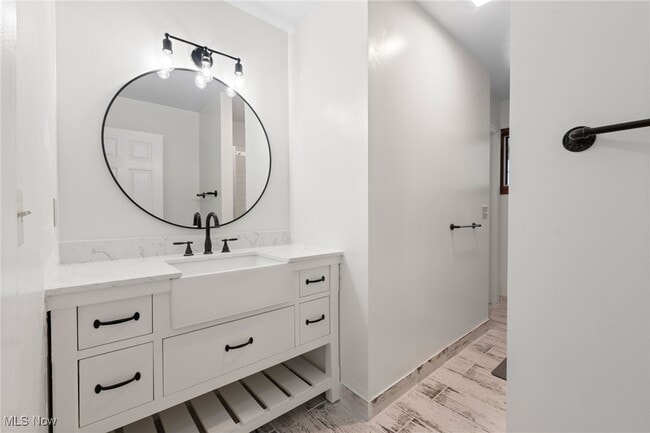 property at 3812 Ellendale Rd