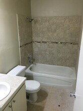 310 Ella St in Lafayette, LA - Building Photo - Building Photo