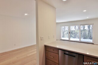 81 Courtland Ave in Stamford, CT - Building Photo - Building Photo