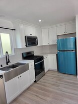 2895 Canal Ave in Long Beach, CA - Building Photo