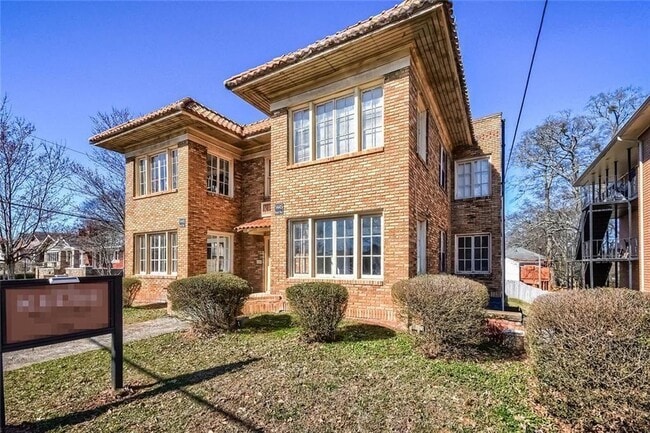 1445 Lucile Ave SW in Atlanta, GA - Building Photo - Building Photo
