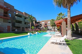 The Seasons in Tucson, AZ - Foto de edificio - Building Photo