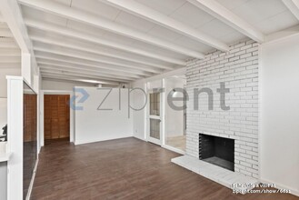 271 Hayes Ave in Santa Clara, CA - Building Photo - Building Photo