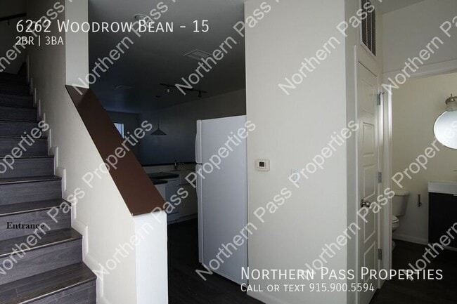 6262 Woodrow Bean Transmountain in El Paso, TX - Building Photo - Building Photo