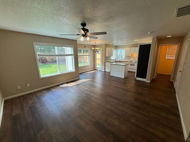 property at 3911 Pringle Creek Ct SE