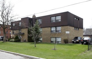 23 Anthony Rd in Toronto, ON - Building Photo