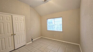 17238 Eden Falls Ct in Houston, TX - Building Photo - Building Photo