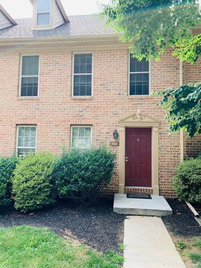 903 Skyview Dr in York, PA - Building Photo - Building Photo
