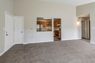 The Overlook at Ashland in Ashland City, TN - Foto de edificio - Interior Photo