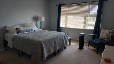 134 Roberts Ln, Unit 401 in Alexandria, VA - Building Photo - Building Photo