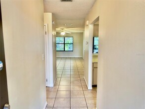 5323 11th St Cir E in Bradenton, FL - Building Photo - Building Photo