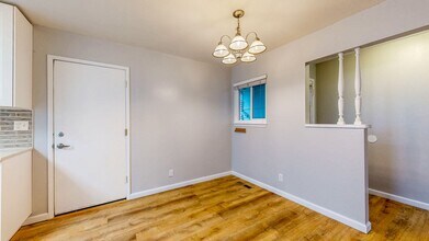 773 Hoen Ct in Santa Rosa, CA - Building Photo - Building Photo