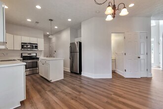 877 Dunlin Fields Dr in Lawrenceville, GA - Building Photo - Building Photo