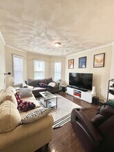 716 E 6th St, Unit 1 in Boston, MA - Building Photo - Building Photo