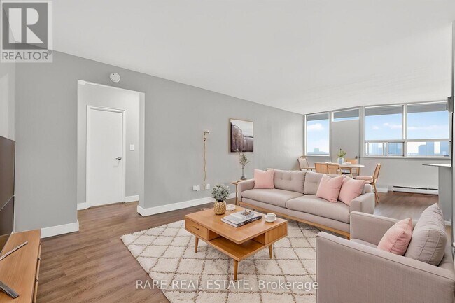 4340 Bloor St W in Toronto, ON - Building Photo - Building Photo