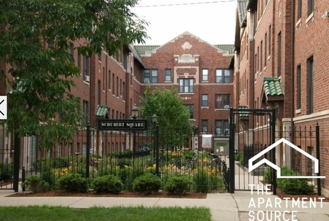3310 W Schubert Ave, Unit 1 in Chicago, IL - Foto de edificio - Building Photo