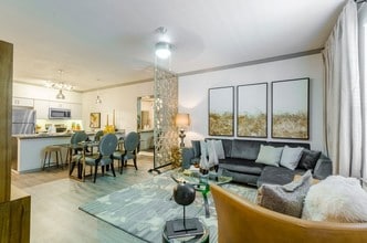 Haven at Lewisville Lake 55+ in Lewisville, TX - Foto de edificio - Building Photo