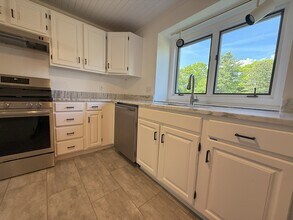 51 Minot Ave in Wareham, MA - Building Photo - Building Photo