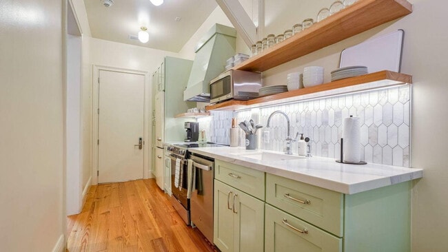 604 Baronne St in New Orleans, LA - Building Photo - Building Photo