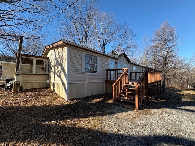 1046 Hill Rd in Bedford, VA - Building Photo - Building Photo