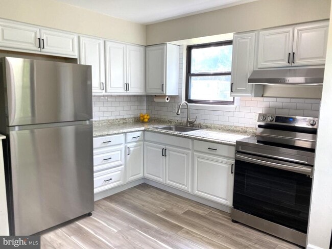 230 Almonesson Rd in Gloucester Township, NJ - Building Photo - Building Photo