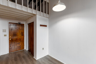 Union Place Apartments in Hartford, CT - Building Photo - Interior Photo