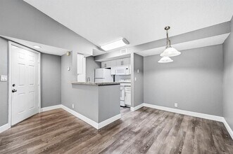 2900 S University Dr, Unit 9204 in Davie, FL - Foto de edificio - Building Photo