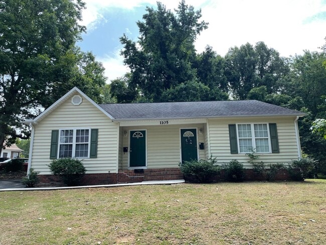 1105 Oakdale St in Asheboro, NC - Building Photo - Building Photo