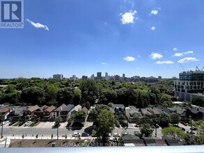 25-1225 Holly St in Toronto, ON - Building Photo - Building Photo