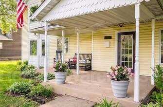 523 Moore St W in Stillwater, MN - Building Photo - Building Photo
