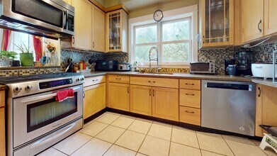 175 E King Rd in Ithaca, NY - Building Photo - Building Photo