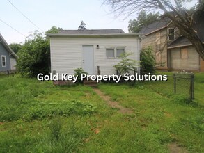 1712 S Mulberry St in Muncie, IN - Building Photo - Building Photo