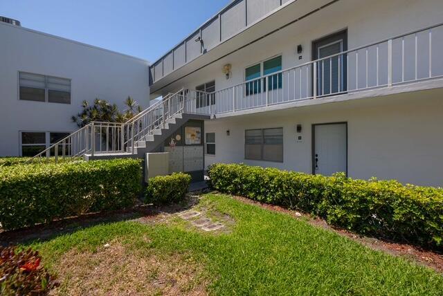 394 Normandy Ln in Delray Beach, FL - Building Photo - Building Photo
