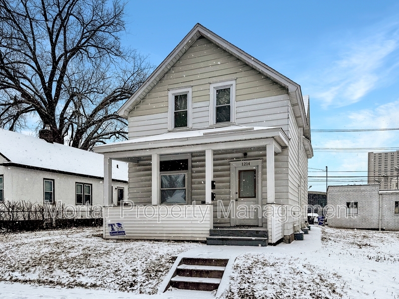 1214 Sherburne Ave in St. Paul, MN - Foto de edificio