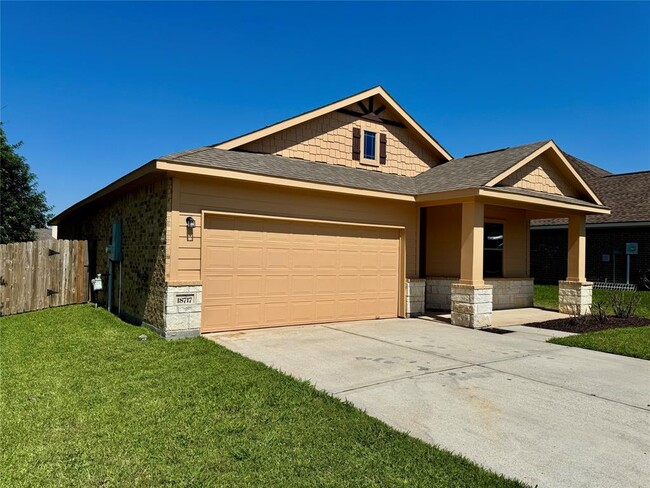 18717 Stewart Hill Dr in Montgomery, TX - Building Photo - Building Photo