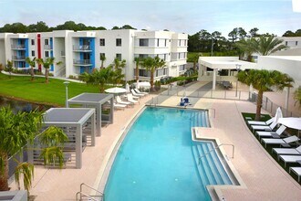 New EDGE Collection in Daytona Beach, FL - Foto de edificio - Building Photo