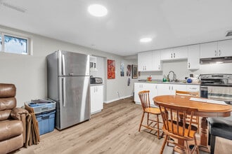 34 Victoria Rd N in Guelph, ON - Building Photo - Building Photo