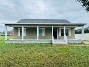 4133 Fitzpatrick Blvd in Montgomery, GA - Foto de edificio - Building Photo